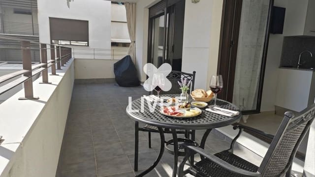 2 makuuhuone Asunto myytävänä paikassa Calafell mukana uima-altaan 
autotalli - 243 675 € (Ref: 10042193)