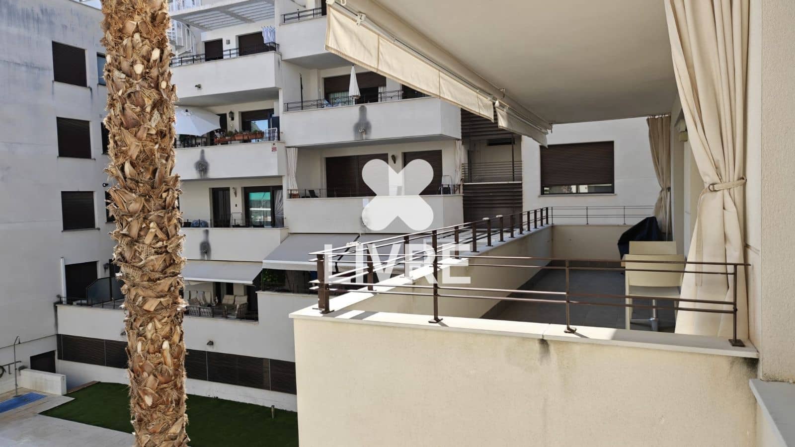 2 makuuhuone Asunto myytävänä paikassa Calafell mukana uima-altaan 
autotalli - 243 675 € (Ref: 10042193)