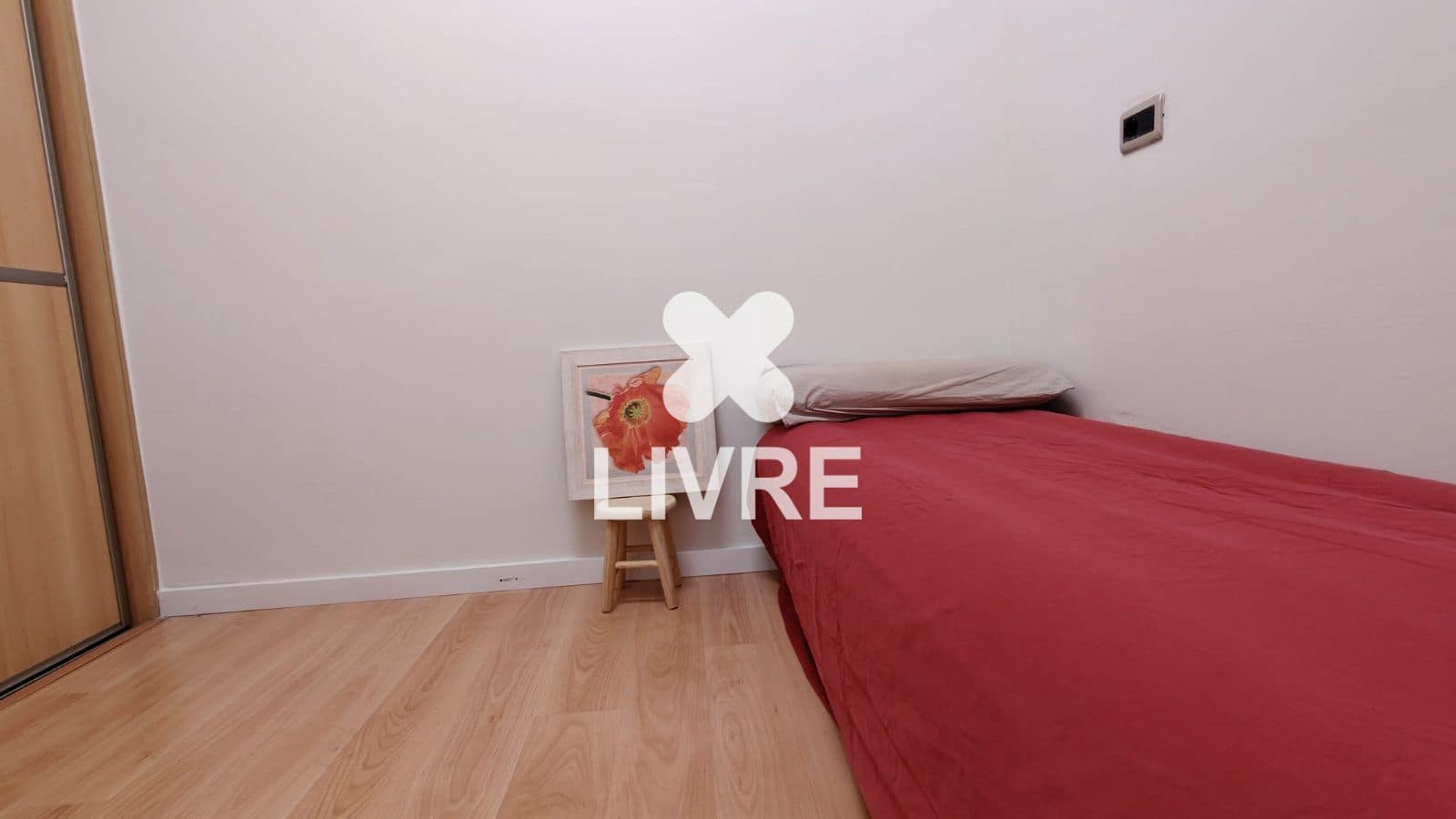 3 bedroom Flat for sale in Sant Boi de Llobregat - € 229,000 (Ref: 10042195)