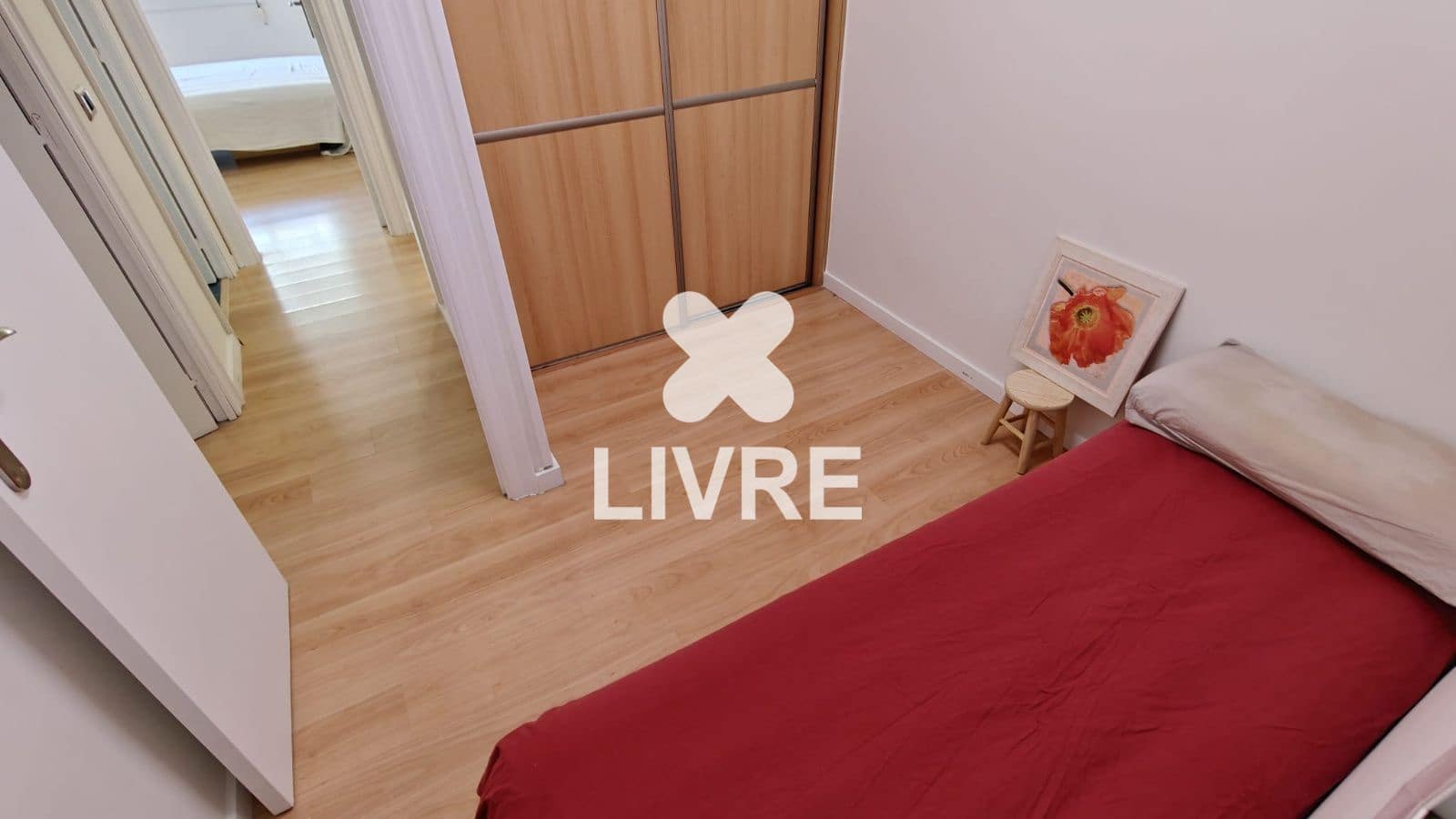 3 bedroom Flat for sale in Sant Boi de Llobregat - € 229,000 (Ref: 10042195)