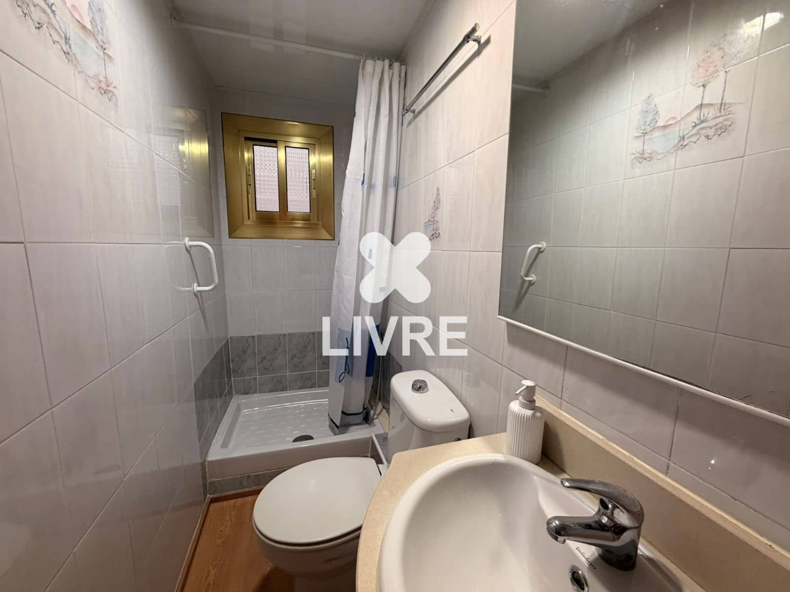 2 Zimmer Wohnung zu verkaufen in L'Hospitalet de Llobregat - 135.000 € (Ref: 10051988)