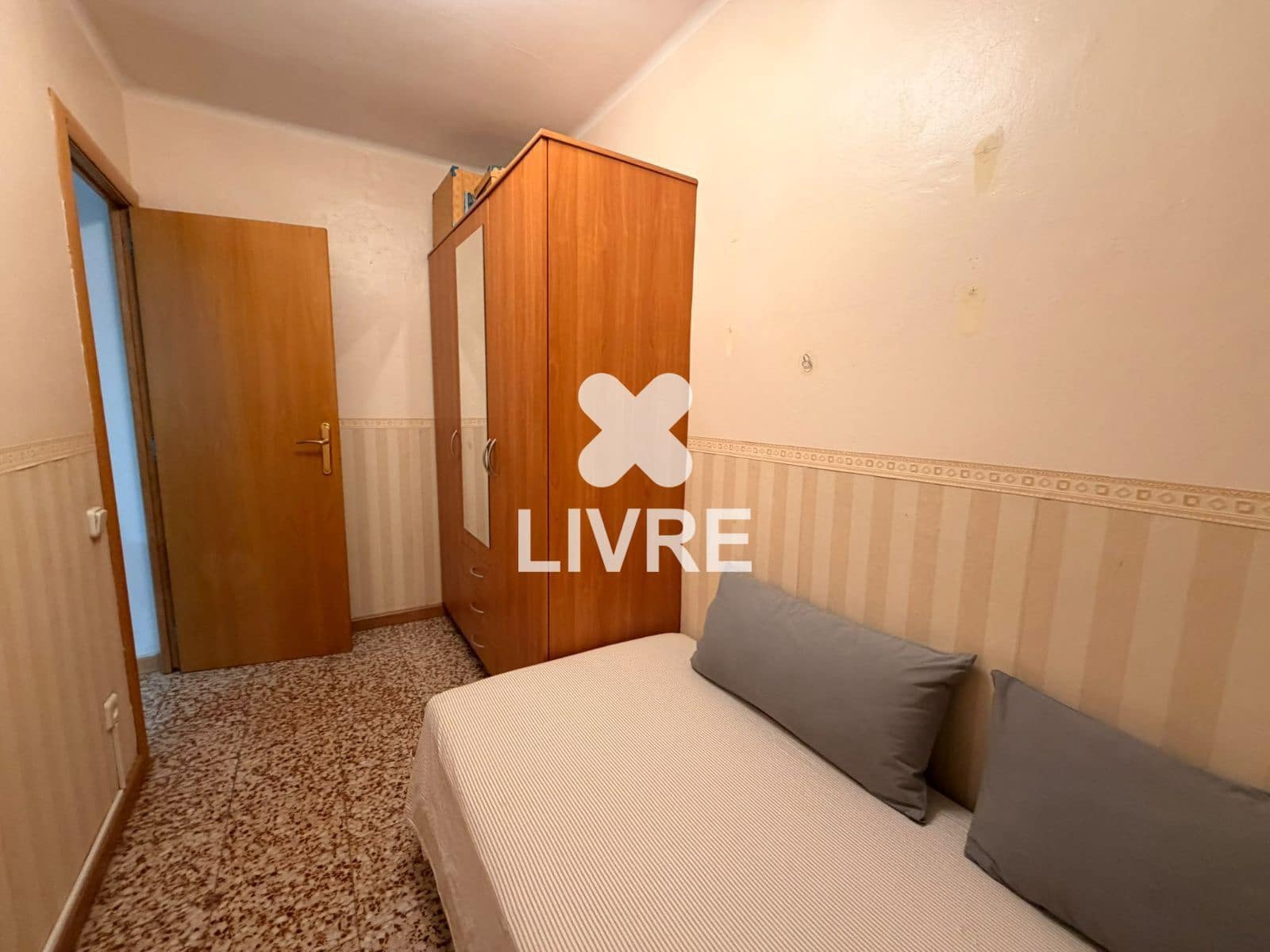 2 Zimmer Wohnung zu verkaufen in L'Hospitalet de Llobregat - 135.000 € (Ref: 10051988)
