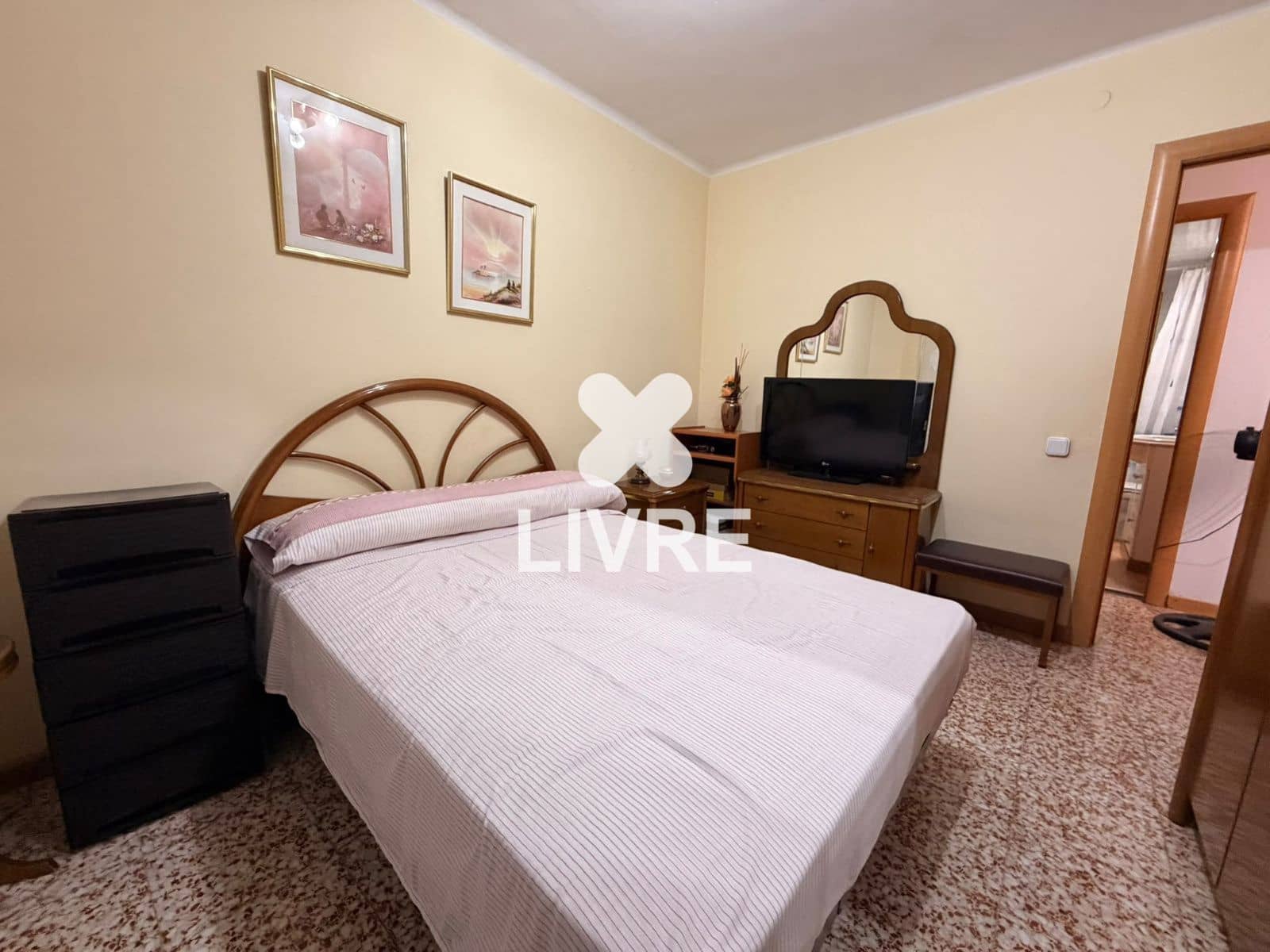 2 Zimmer Wohnung zu verkaufen in L'Hospitalet de Llobregat - 135.000 € (Ref: 10051988)