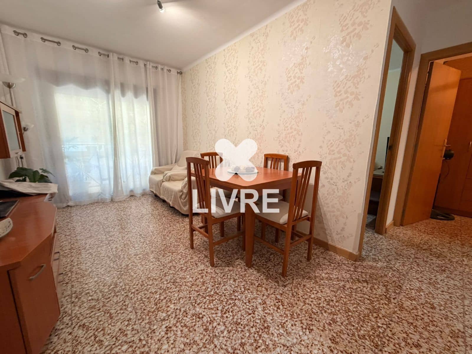 2 Zimmer Wohnung zu verkaufen in L'Hospitalet de Llobregat - 135.000 € (Ref: 10051988)