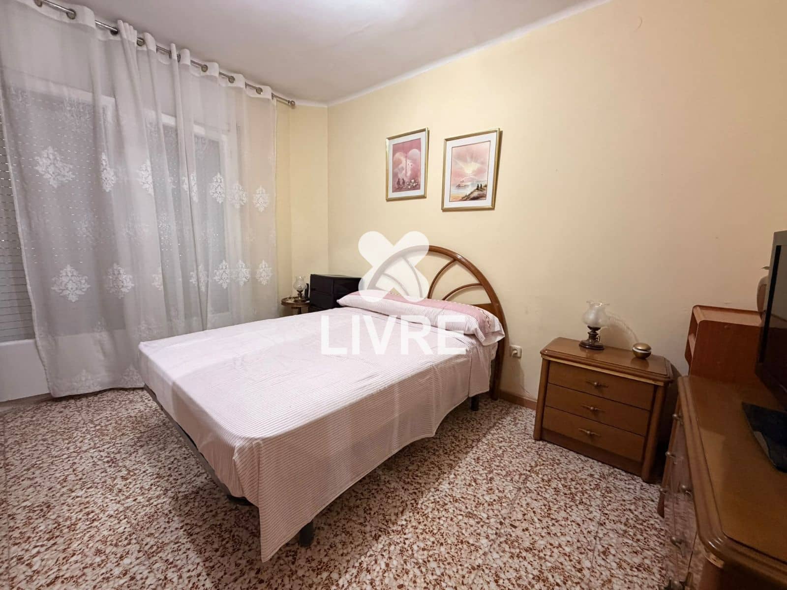 2 Zimmer Wohnung zu verkaufen in L'Hospitalet de Llobregat - 135.000 € (Ref: 10051988)