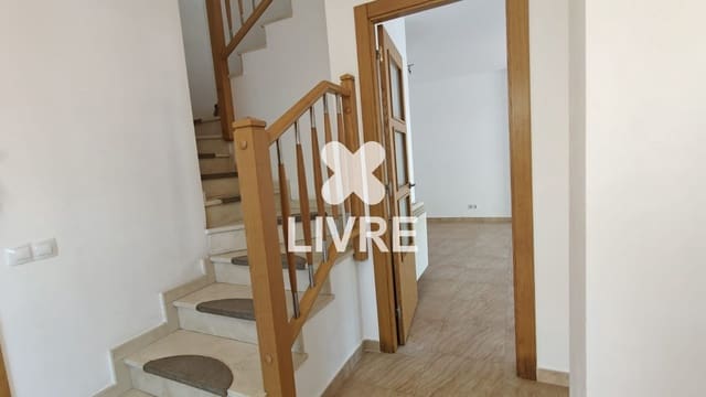 4 slaapkamer Huis te huur in Vallirana met garage - € 1.400 (Ref: 10073010)