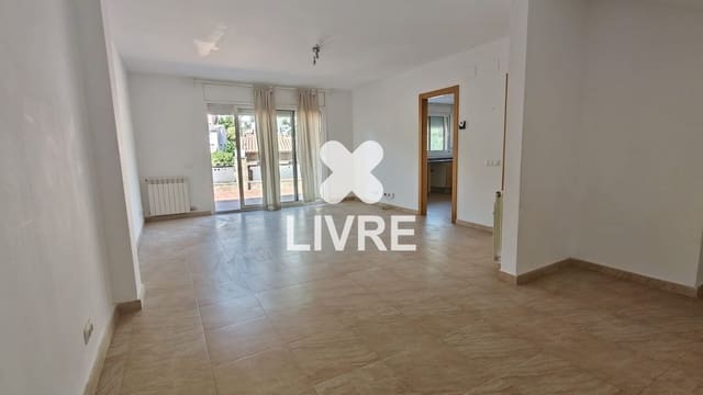 4 slaapkamer Huis te huur in Vallirana met garage - € 1.400 (Ref: 10073010)