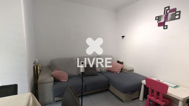 4 chambre Appartement à vendre à Barcelone ville - 275 000 € (Ref: 10134866)