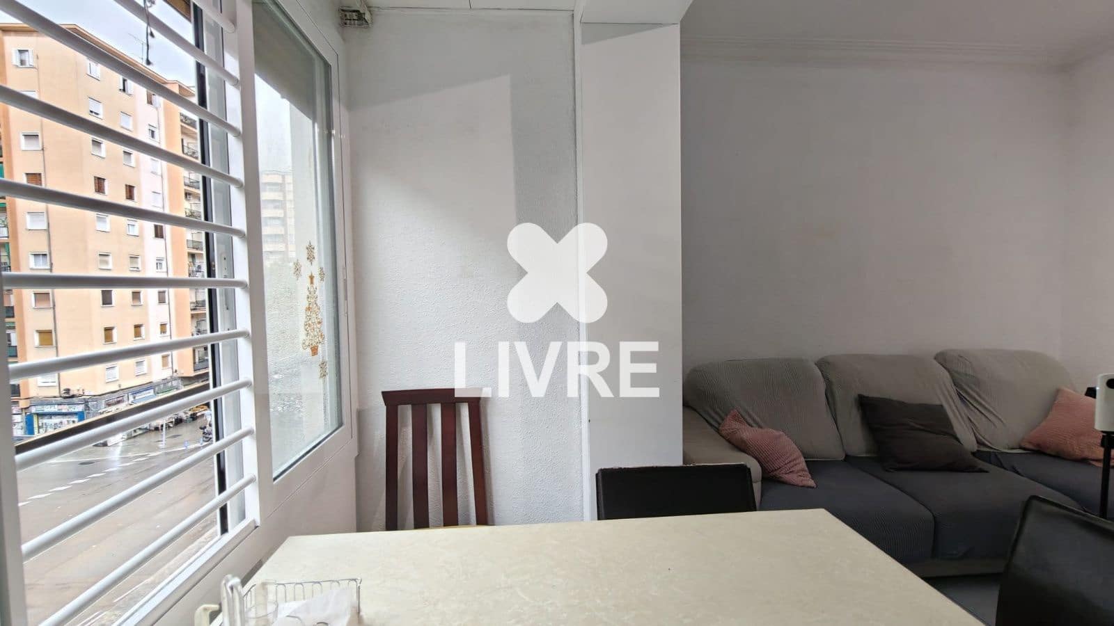 4 chambre Appartement à vendre à Barcelone ville - 275 000 € (Ref: 10134866)