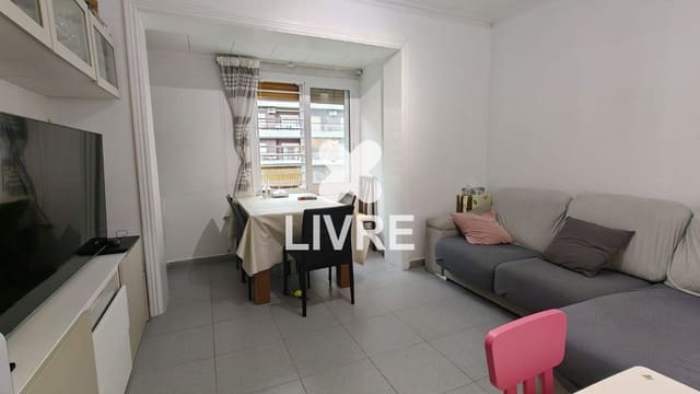 4 chambre Appartement à vendre à Barcelone ville - 275 000 € (Ref: 10134866)
