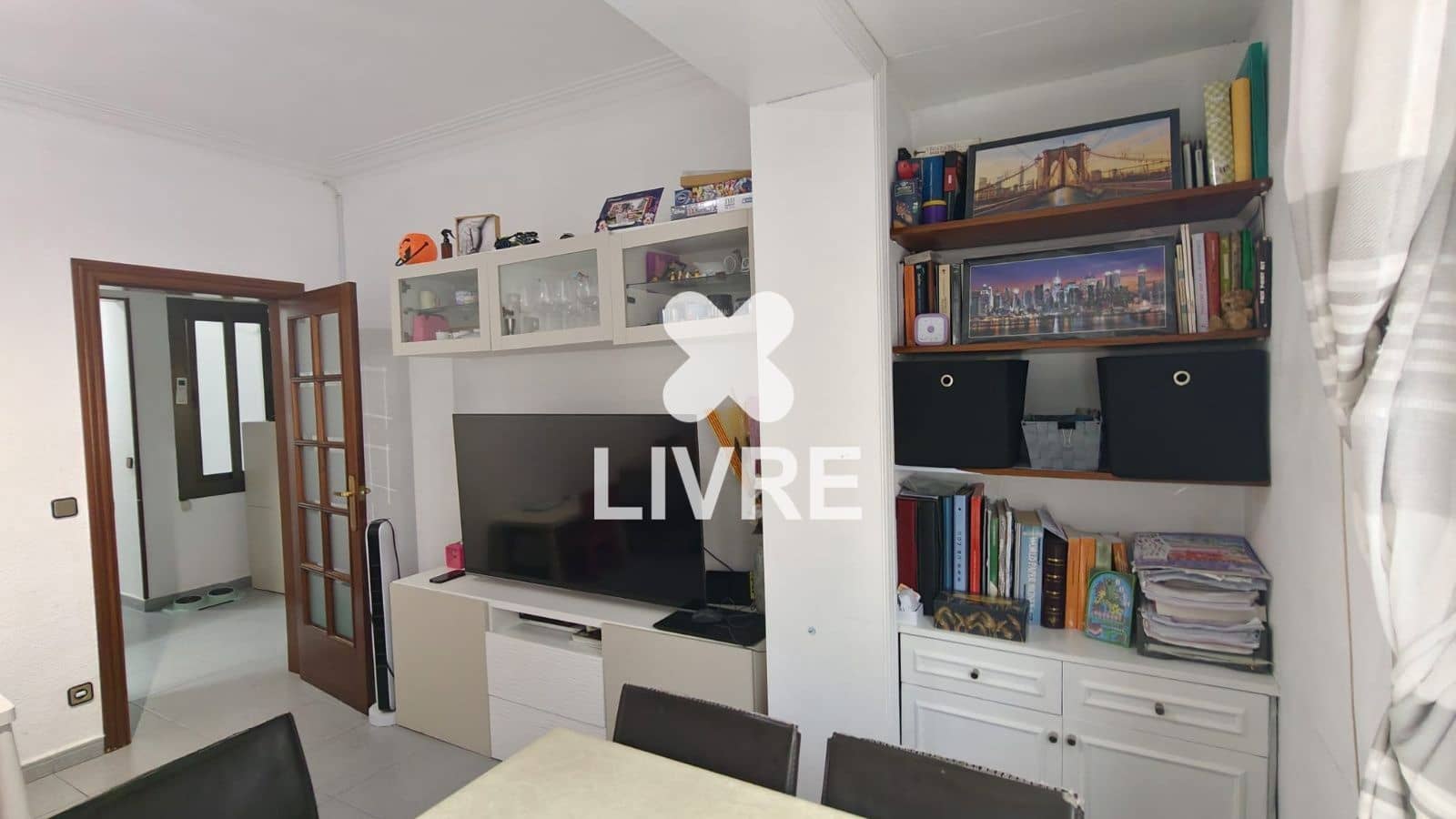 4 chambre Appartement à vendre à Barcelone ville - 275 000 € (Ref: 10134866)