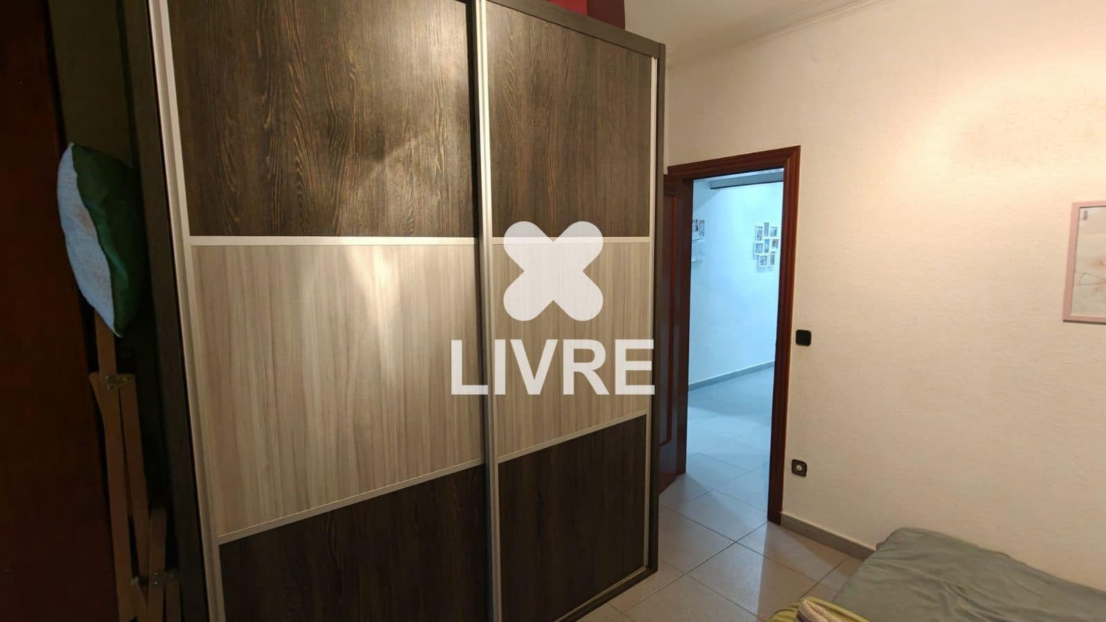 4 chambre Appartement à vendre à Barcelone ville - 275 000 € (Ref: 10134866)