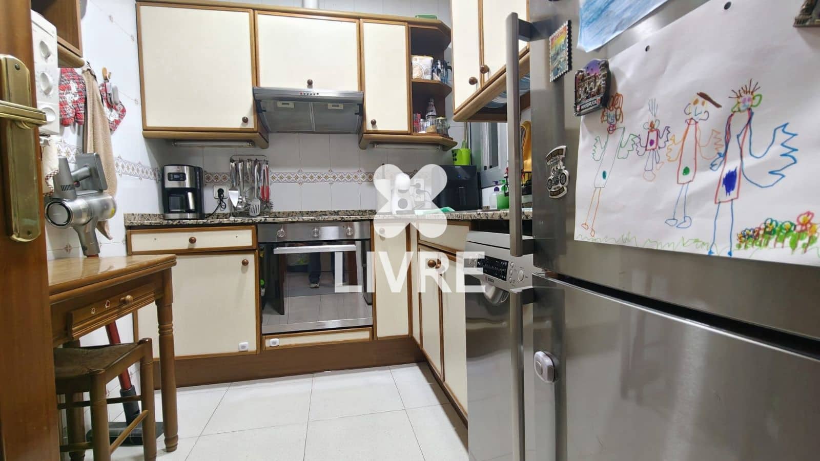 4 chambre Appartement à vendre à Barcelone ville - 275 000 € (Ref: 10134866)