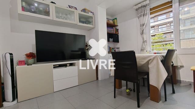 4 chambre Appartement à vendre à Barcelone ville - 275 000 € (Ref: 10134866)