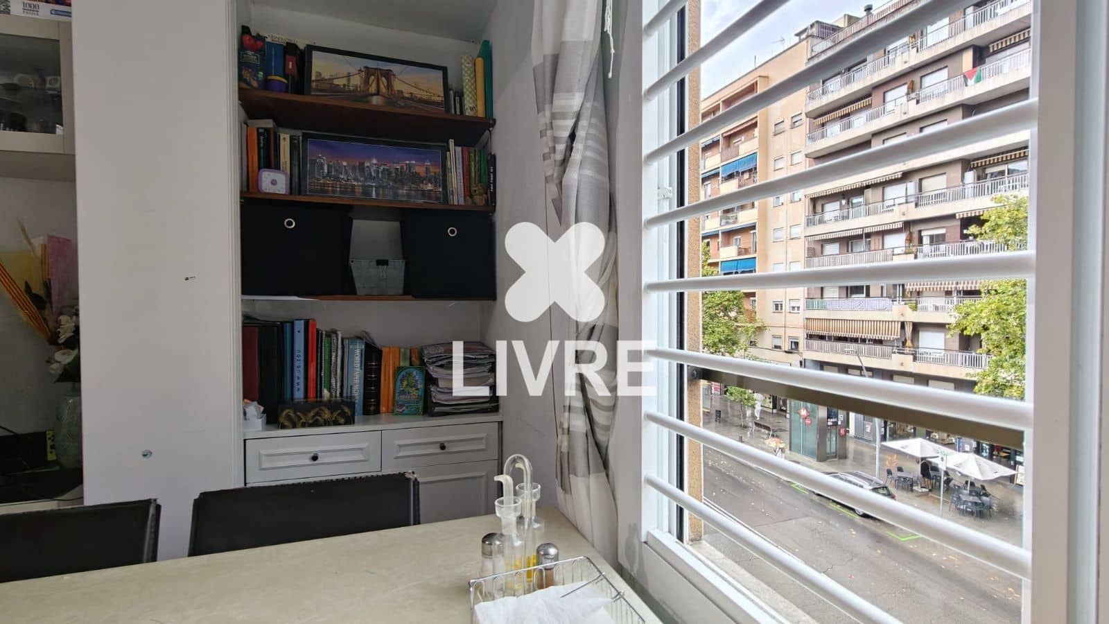 4 chambre Appartement à vendre à Barcelone ville - 275 000 € (Ref: 10134866)