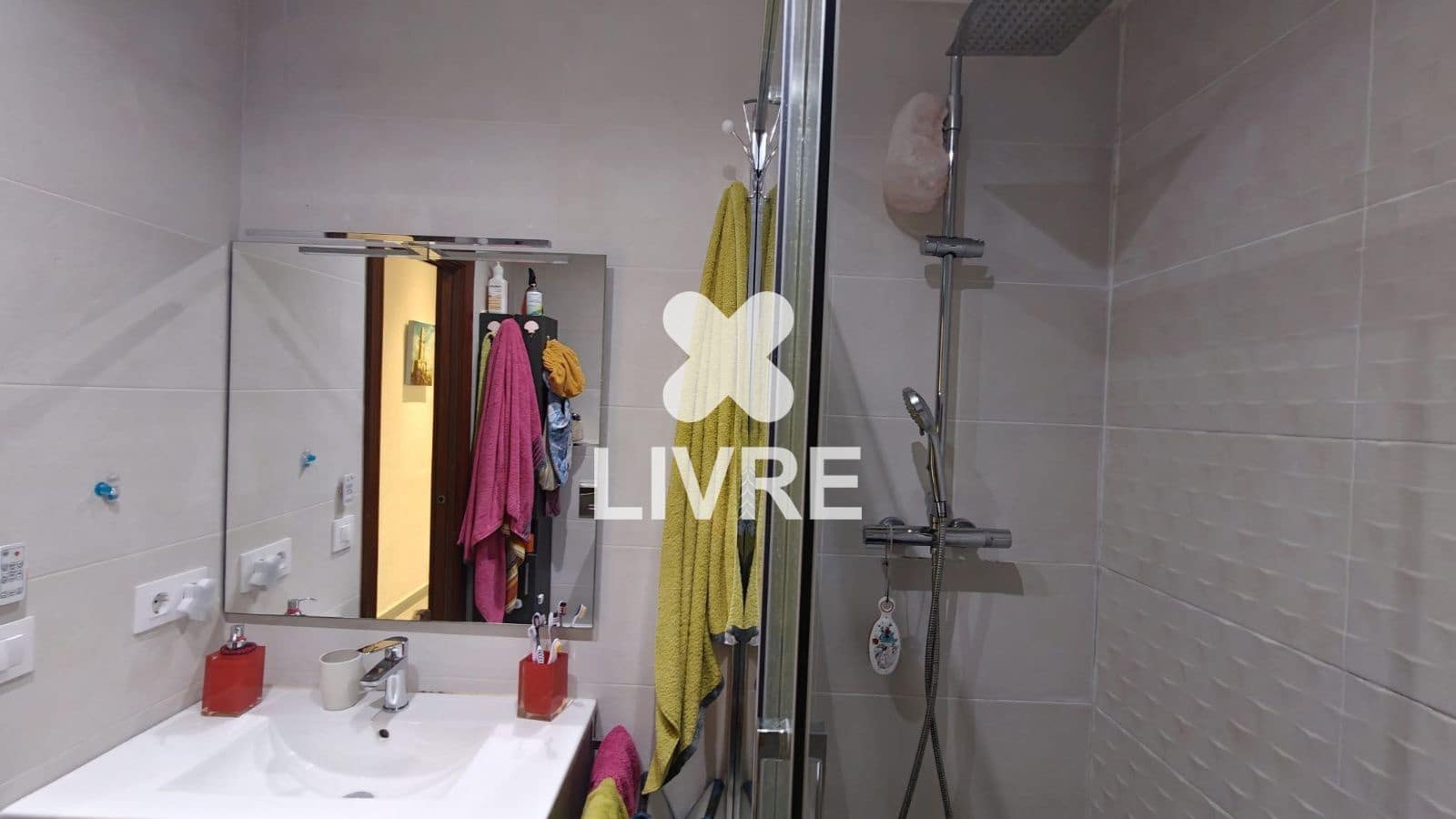 4 chambre Appartement à vendre à Barcelone ville - 275 000 € (Ref: 10134866)
