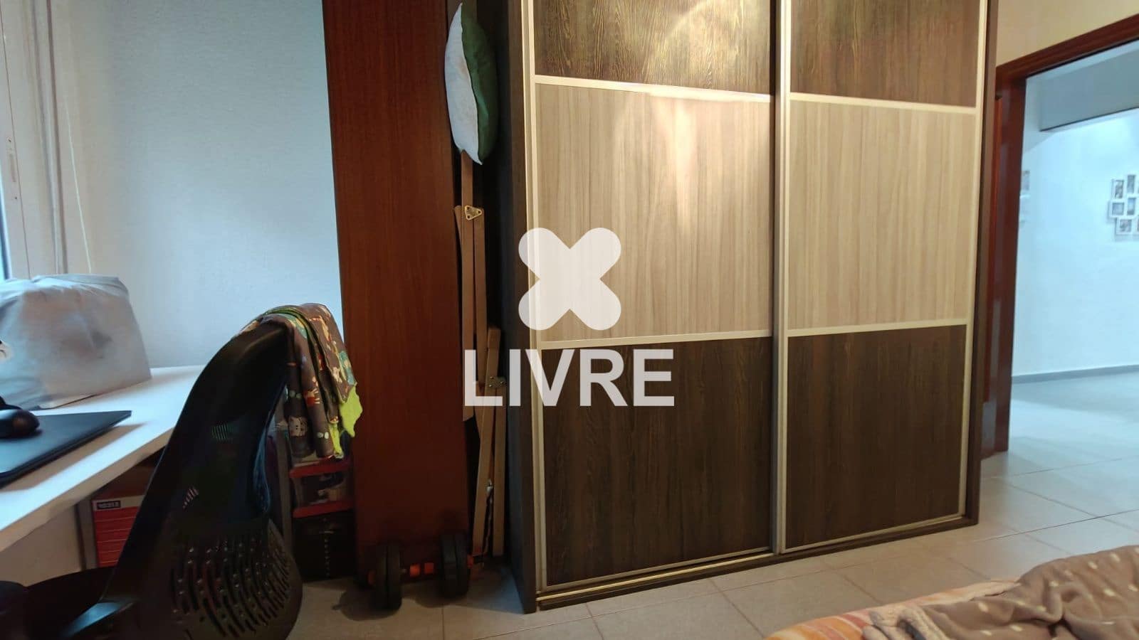 4 chambre Appartement à vendre à Barcelone ville - 275 000 € (Ref: 10134866)