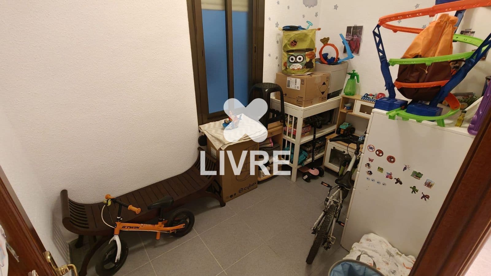4 chambre Appartement à vendre à Barcelone ville - 275 000 € (Ref: 10134866)