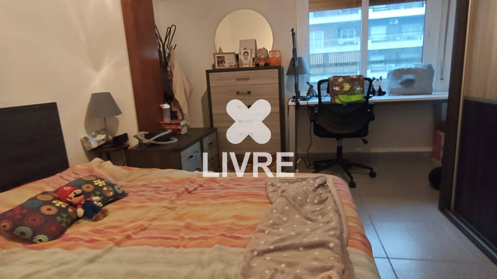 4 chambre Appartement à vendre à Barcelone ville - 275 000 € (Ref: 10134866)
