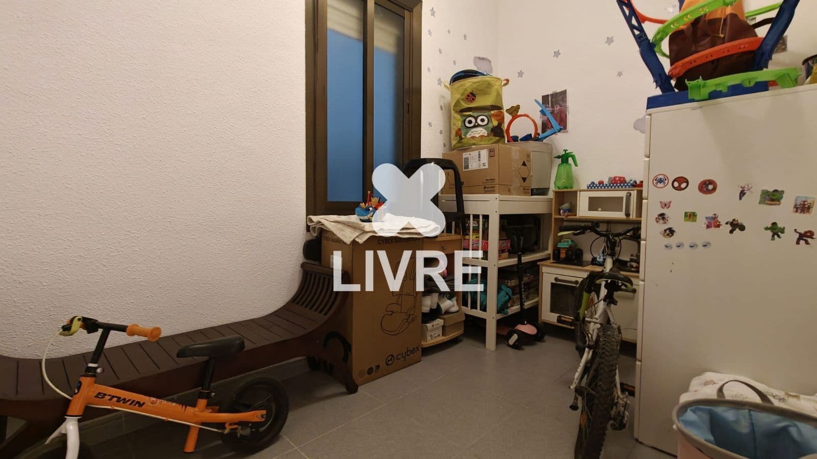 4 chambre Appartement à vendre à Barcelone ville - 275 000 € (Ref: 10134866)
