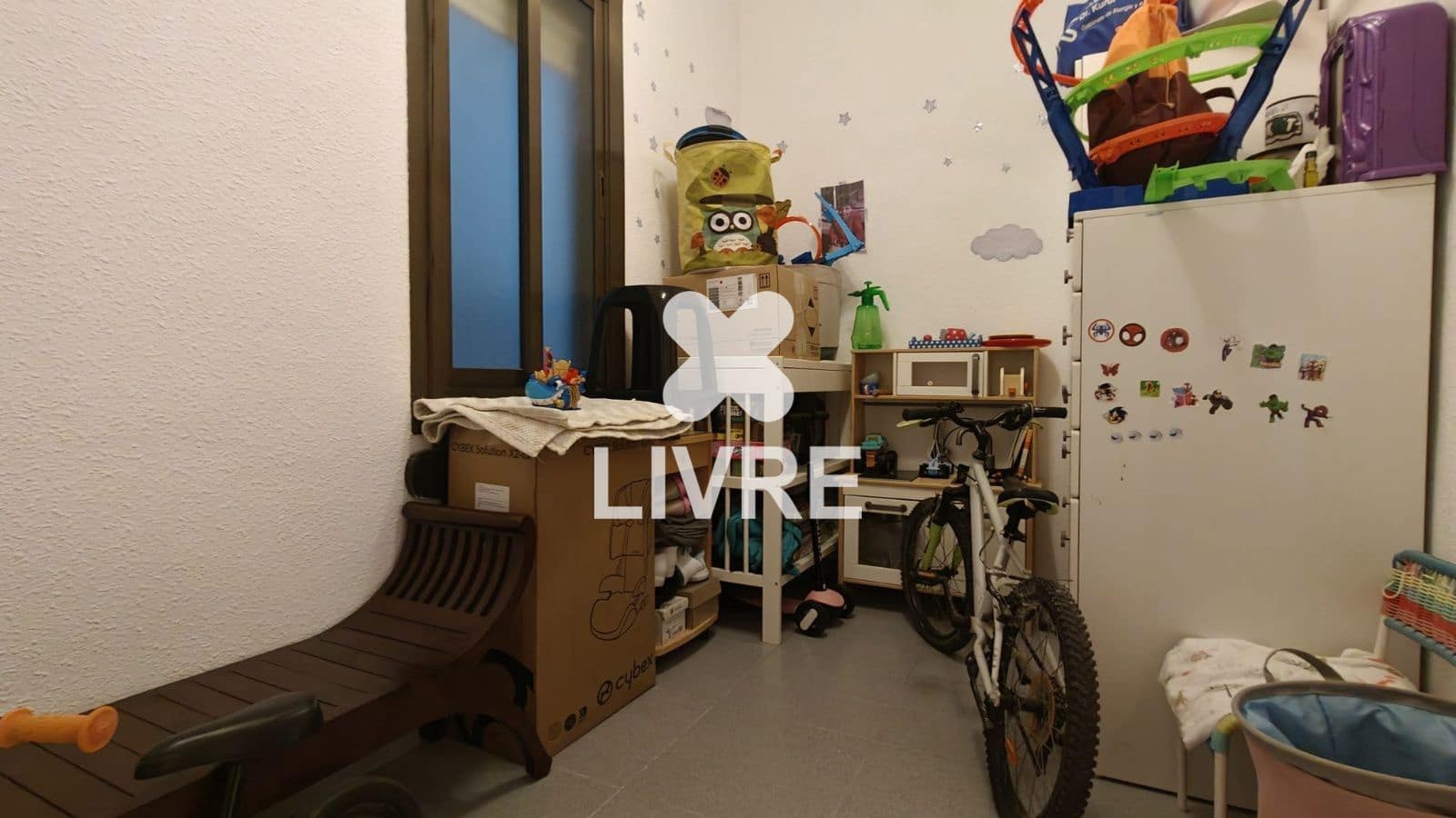 4 chambre Appartement à vendre à Barcelone ville - 275 000 € (Ref: 10134866)