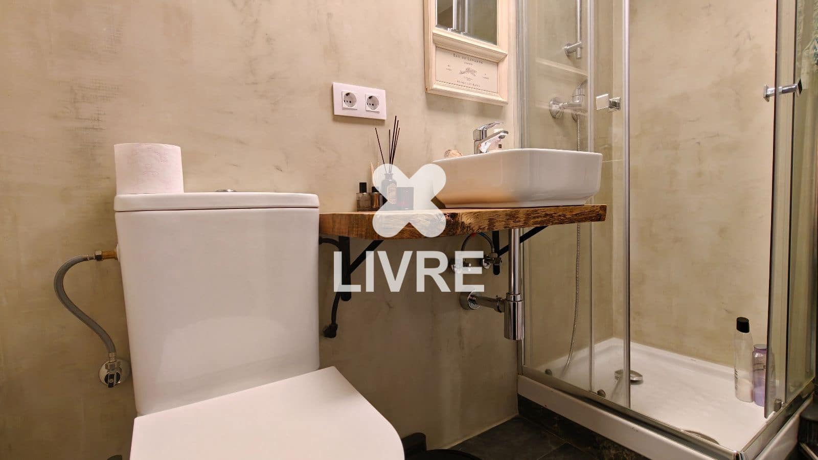 3 soverom Leilighet til salgs i Barcelona by - € 349 000 (Ref: 10177661)