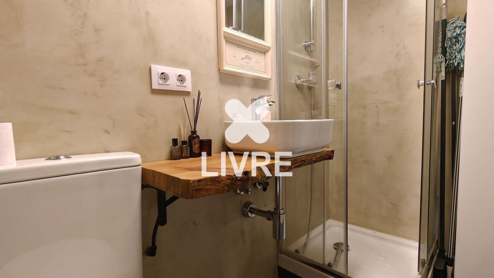 3 soverom Leilighet til salgs i Barcelona by - € 349 000 (Ref: 10177661)