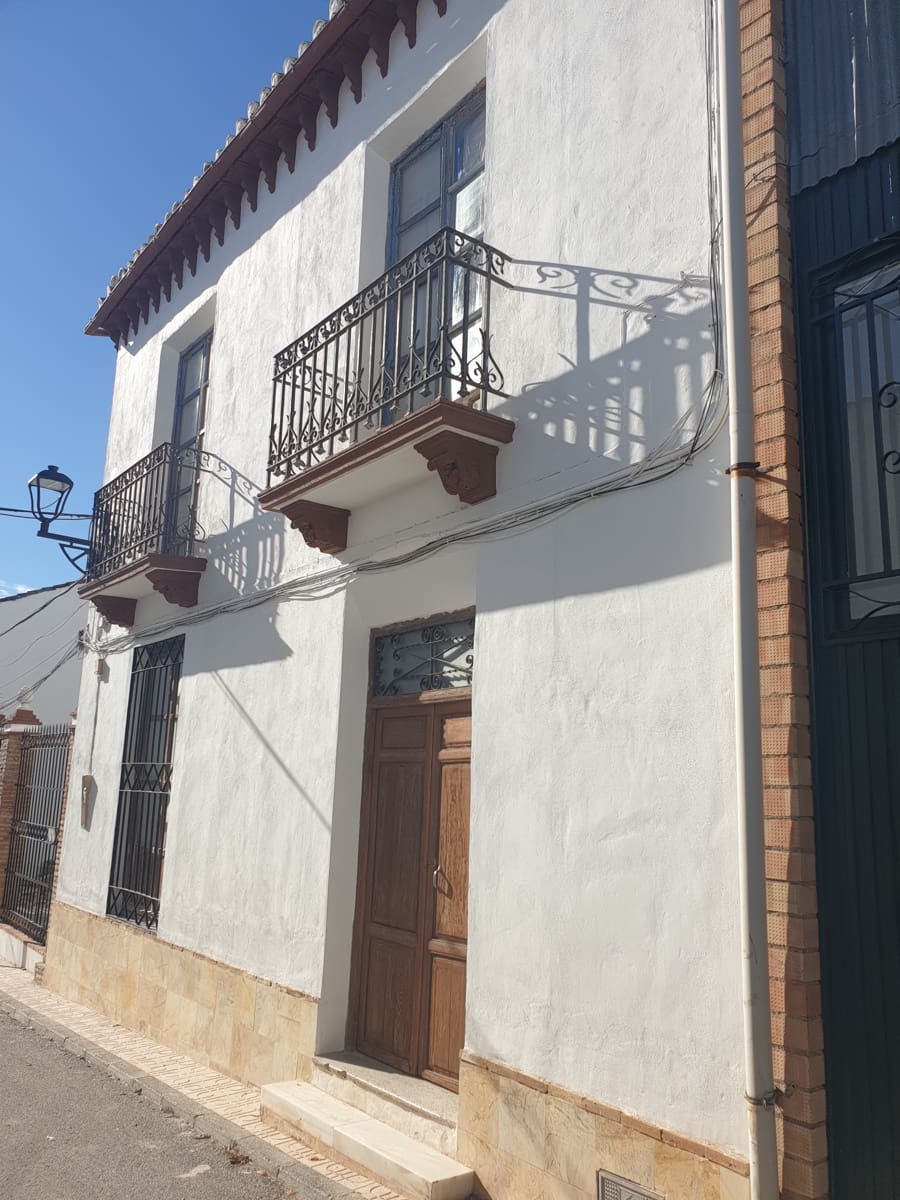 12 bedroom Townhouse for sale in Pedro Martinez with garage - € 231,000 (Ref: 10036206)