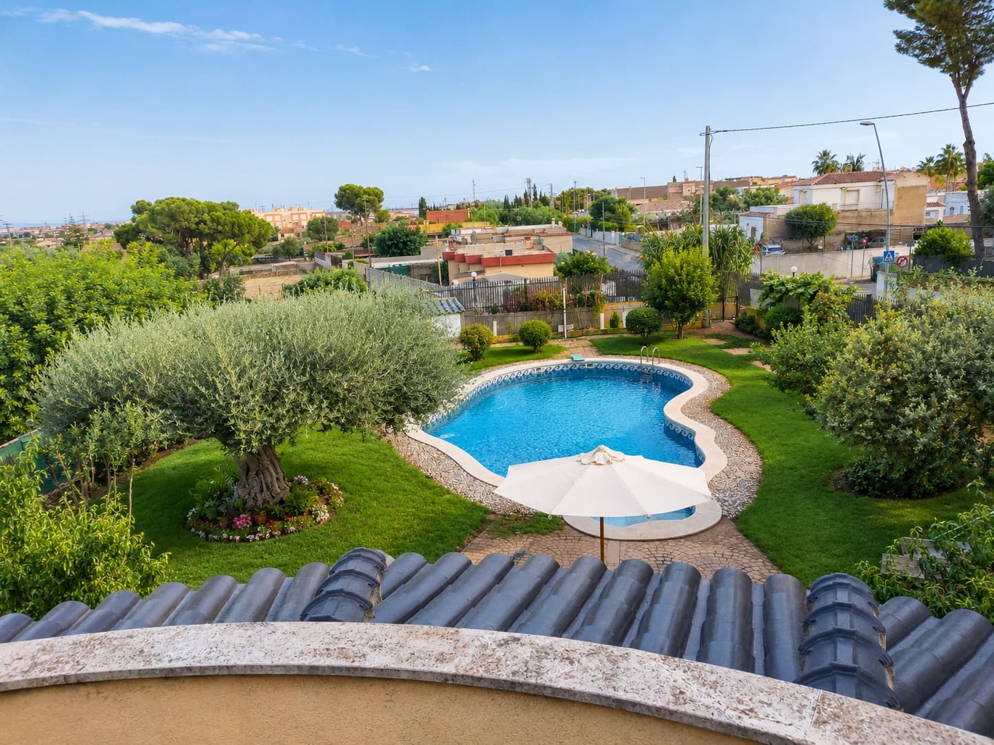 Chalet de 6 habitaciones en Vila-real en venta con piscina garaje - 899.000 € (Ref: 10039227)