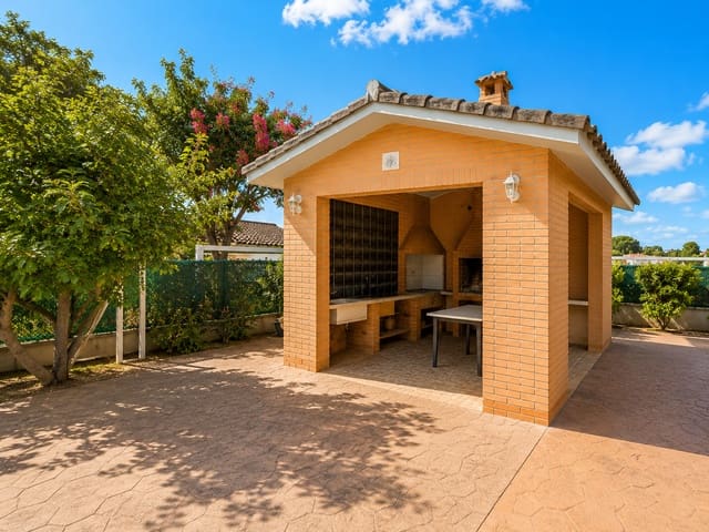 Chalet de 6 habitaciones en Vila-real en venta con piscina garaje - 899.000 € (Ref: 10039227)