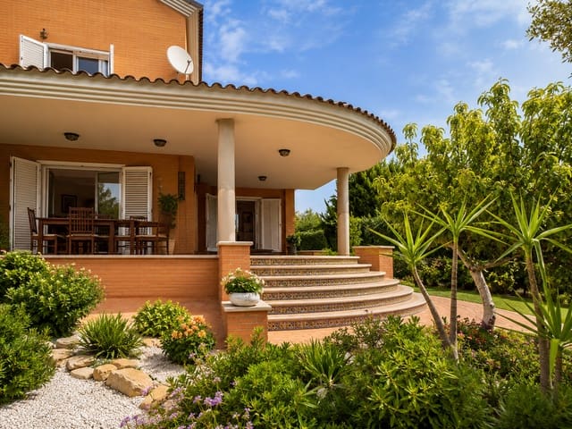 Chalet de 6 habitaciones en Vila-real en venta con piscina garaje - 899.000 € (Ref: 10039227)