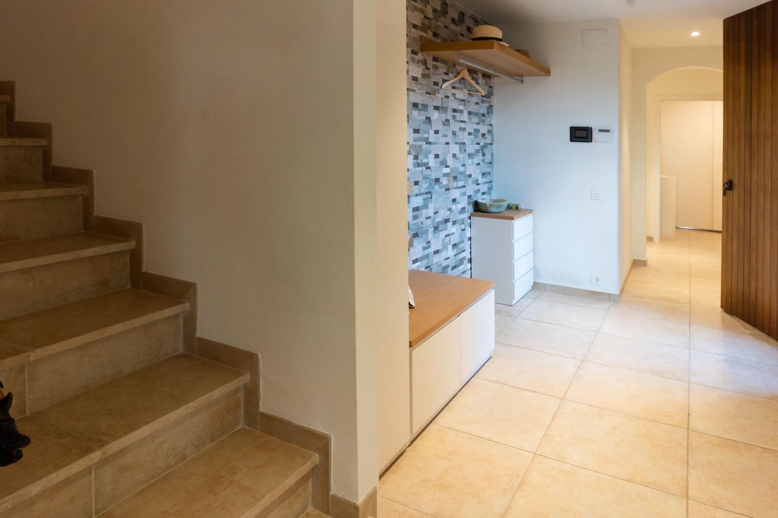 4 sypialnia Finka/Dom wiejski na sprzedaż w Falset z basenem garażem - 1 300 000 € (Ref: 10091304)