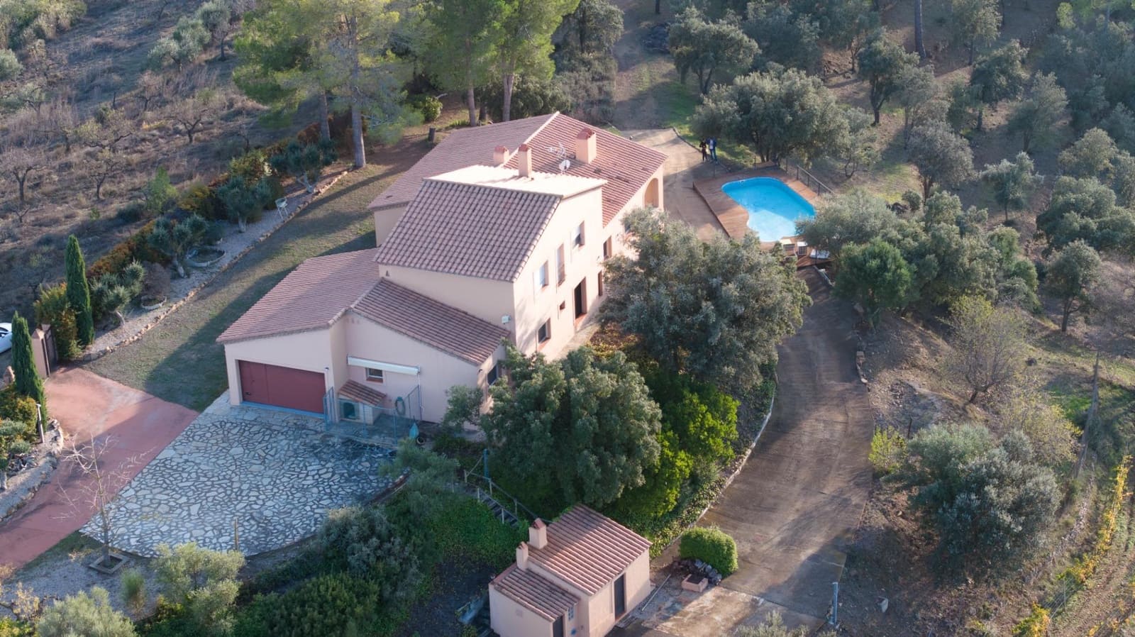 4 sypialnia Finka/Dom wiejski na sprzedaż w Falset z basenem garażem - 1 300 000 € (Ref: 10091304)