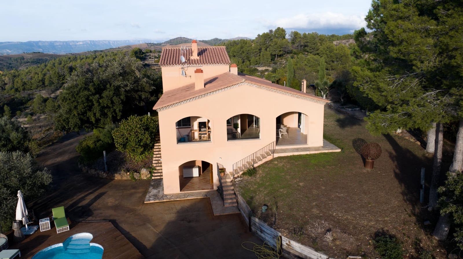 4 sypialnia Finka/Dom wiejski na sprzedaż w Falset z basenem garażem - 1 300 000 € (Ref: 10091304)