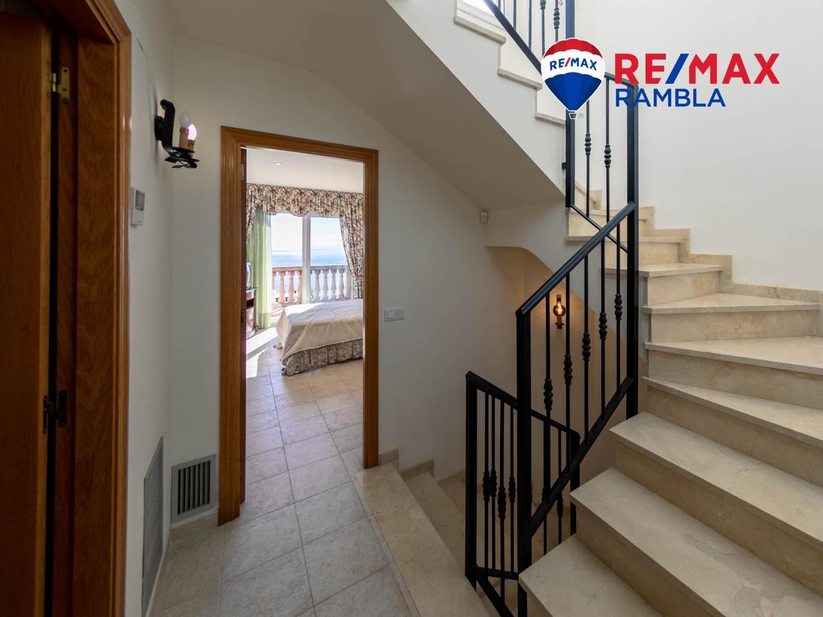 3 soveværelse Rækkehus til salg i Salou med swimmingpool garage - € 475.000 (Ref: 10091306)