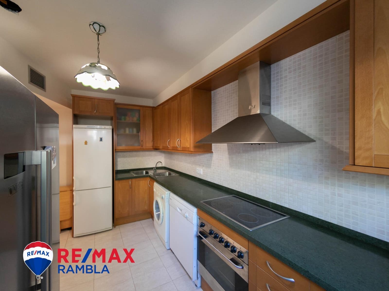 3 soveværelse Rækkehus til salg i Salou med swimmingpool garage - € 475.000 (Ref: 10091306)