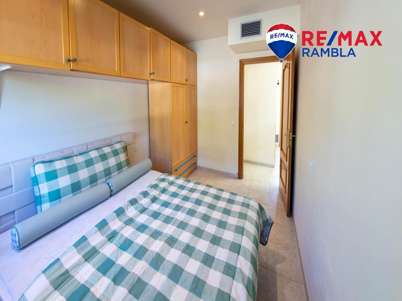 3 soveværelse Rækkehus til salg i Salou med swimmingpool garage - € 475.000 (Ref: 10091306)