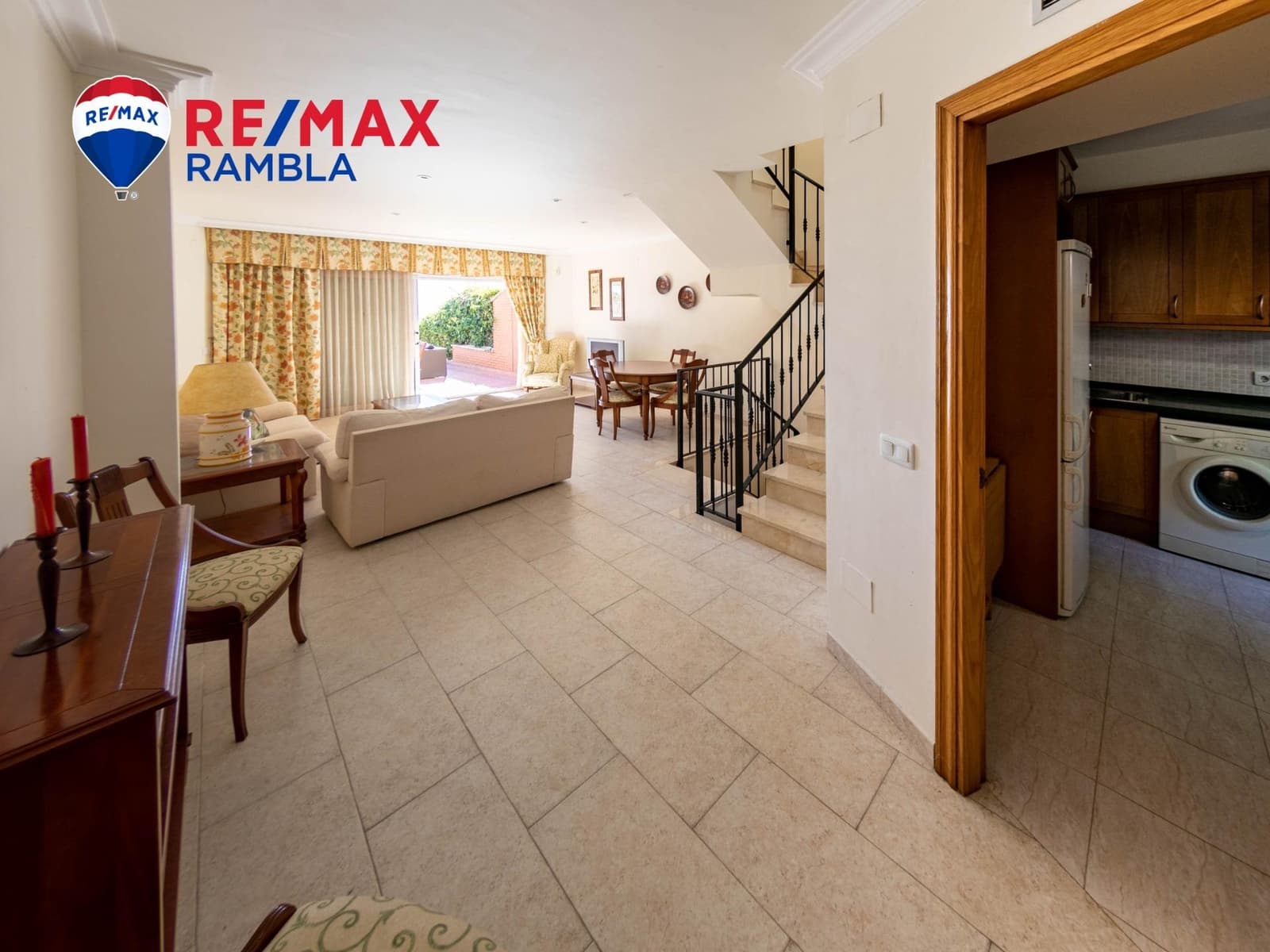 3 soveværelse Rækkehus til salg i Salou med swimmingpool garage - € 475.000 (Ref: 10091306)