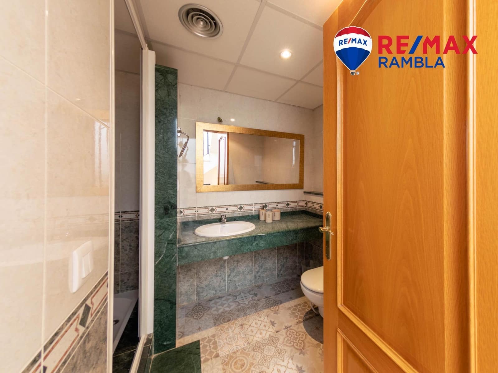 3 soveværelse Rækkehus til salg i Salou med swimmingpool garage - € 475.000 (Ref: 10091306)
