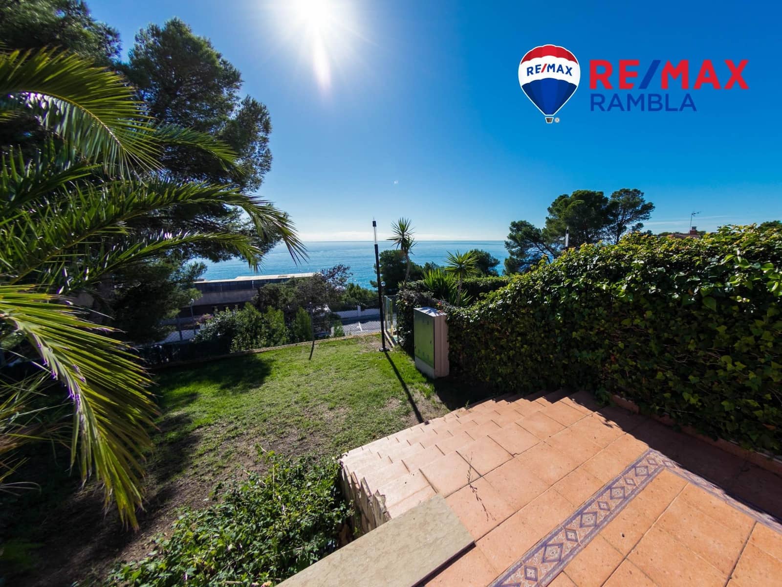 3 soveværelse Rækkehus til salg i Salou med swimmingpool garage - € 475.000 (Ref: 10091306)
