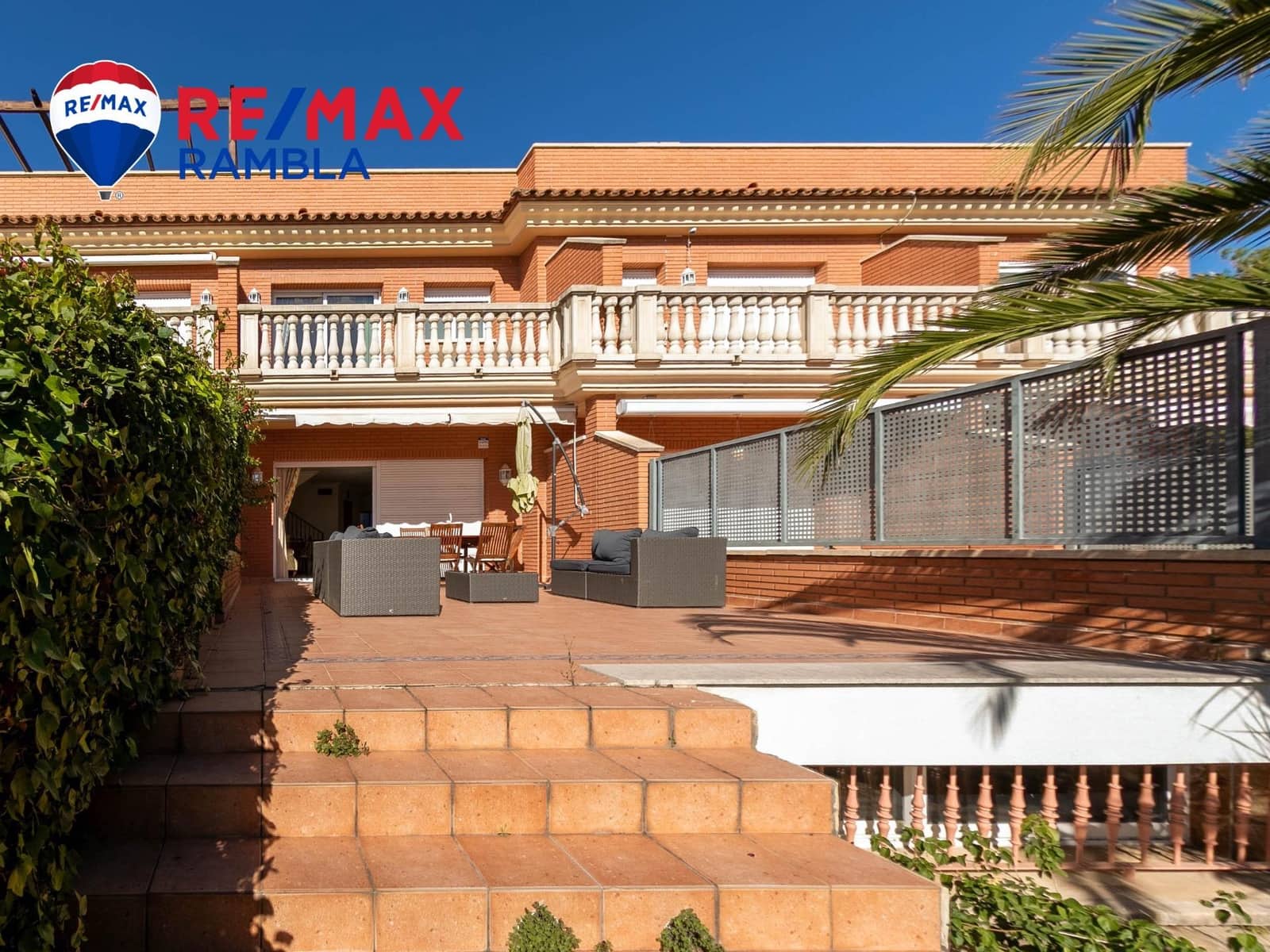 3 soveværelse Rækkehus til salg i Salou med swimmingpool garage - € 475.000 (Ref: 10091306)