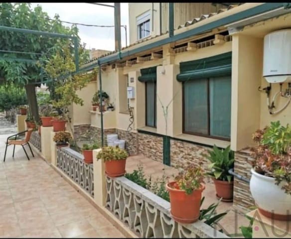 4 bedroom Apartment for sale in Sant Jaume d'Enveja with garage - € 176,000 (Ref: 10091311)