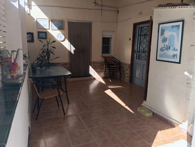 4 bedroom Apartment for sale in Sant Jaume d'Enveja with garage - € 176,000 (Ref: 10091311)