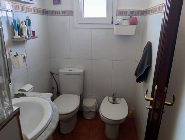 4 bedroom Apartment for sale in Sant Jaume d'Enveja with garage - € 176,000 (Ref: 10091311)