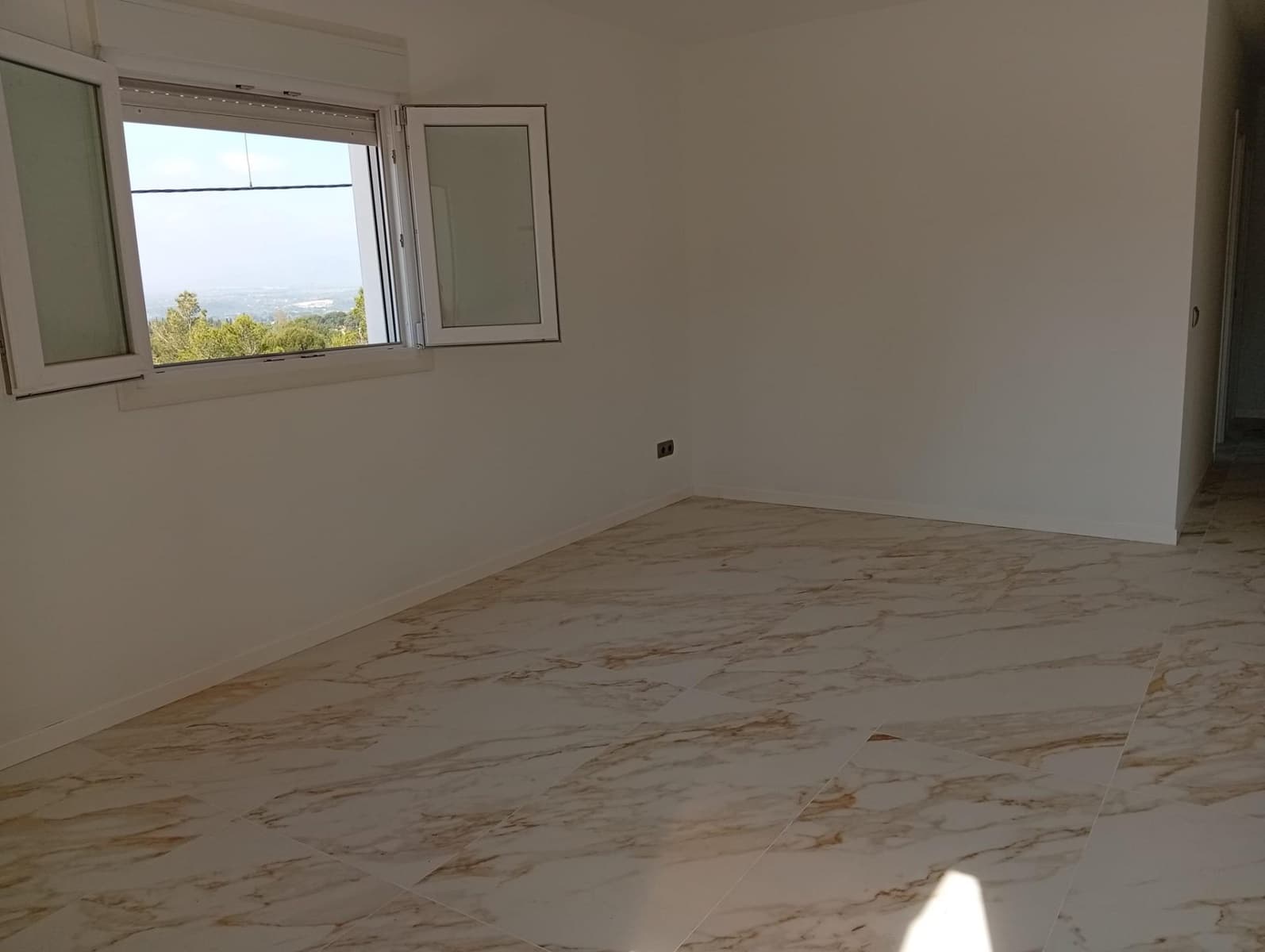 3 chambre Finca/Maison de Campagne à vendre à Tortosa avec piscine garage - 219 000 € (Ref: 10091316)