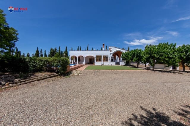 4 soveværelse Finca/Landehus til salg i Montbrió del Camp - € 900.000 (Ref: 10091321)