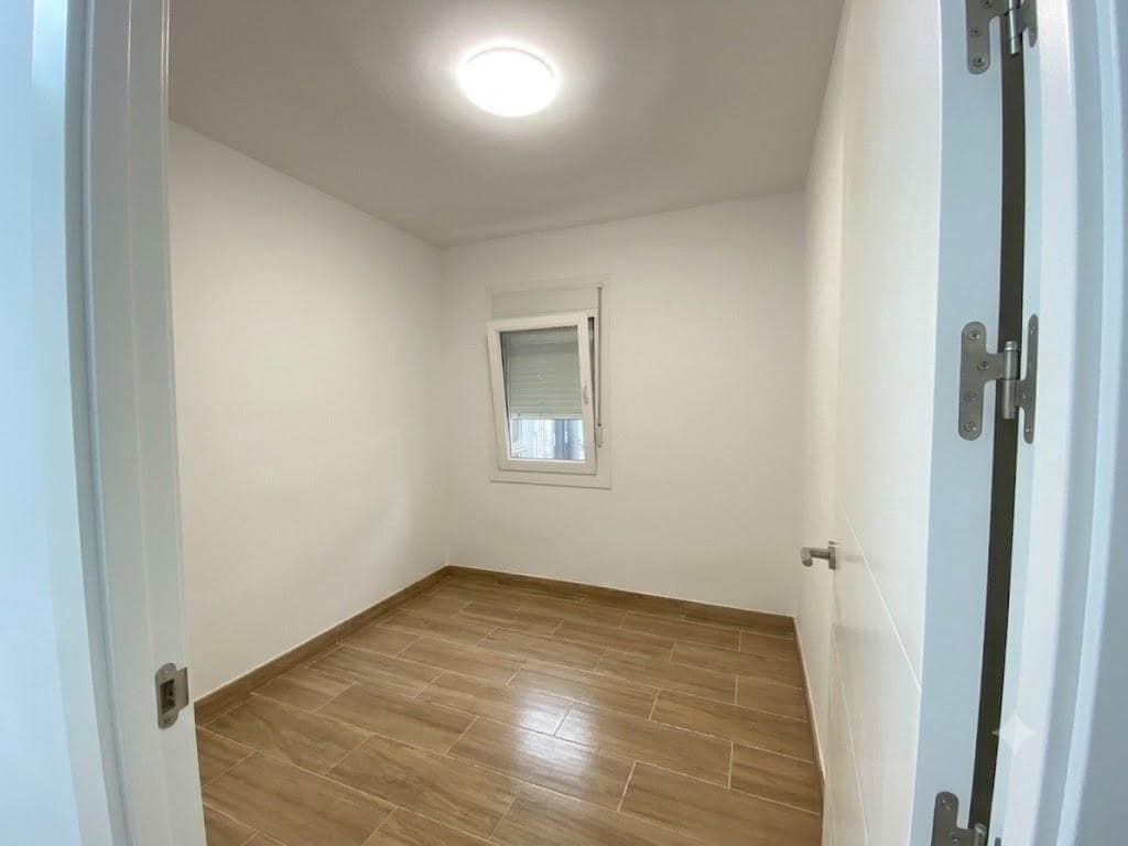 4 chambre Appartement à vendre à Tarragone ville - 195 000 € (Ref: 10091323)