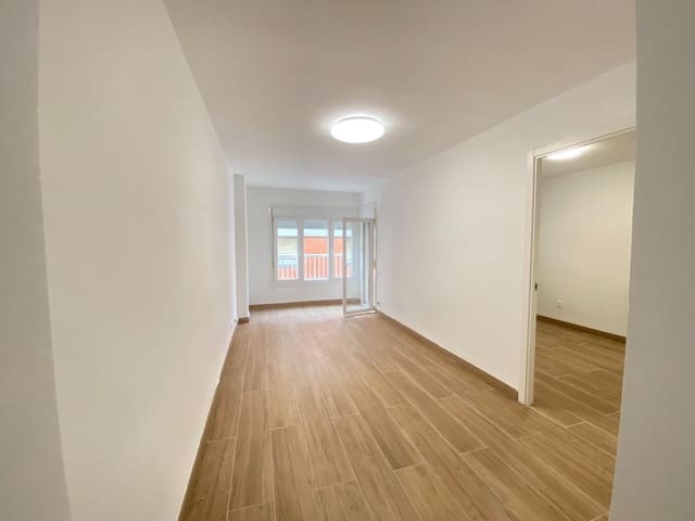 Piso de 4 habitaciones en Tarragona ciudad en venta - 195.000 € (Ref: 10091323)