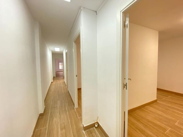 Piso de 4 habitaciones en Tarragona ciudad en venta - 195.000 € (Ref: 10091323)