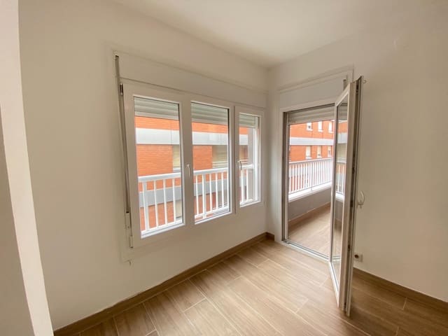 Piso de 4 habitaciones en Tarragona ciudad en venta - 195.000 € (Ref: 10091323)